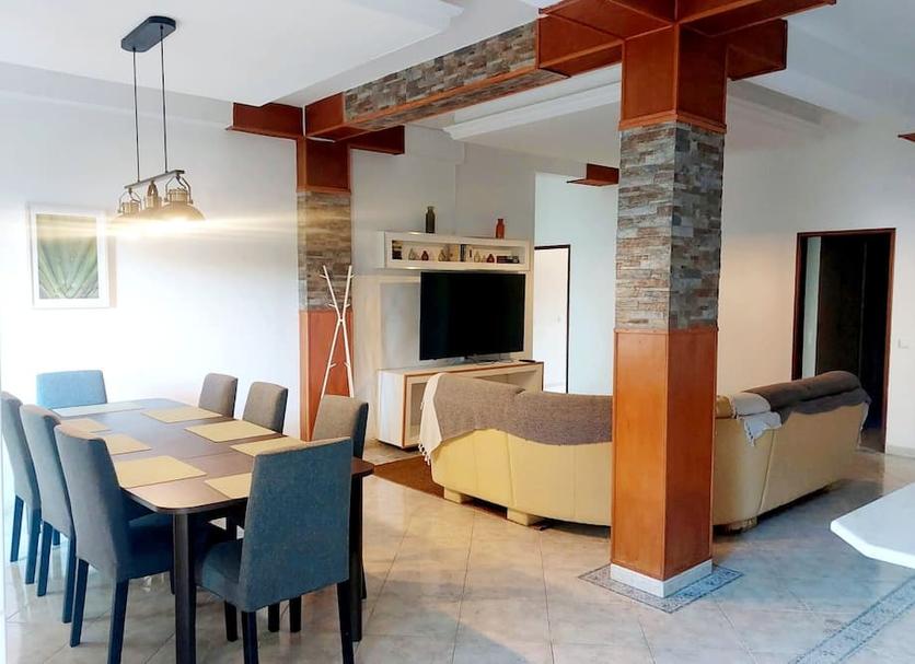 Dining room Photo