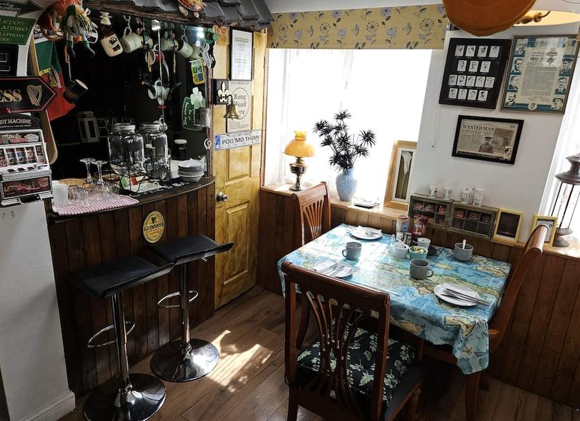 Dining room Photo
