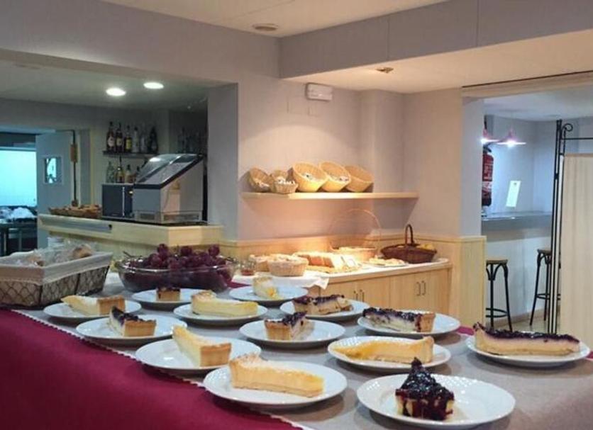 Buffet Photo