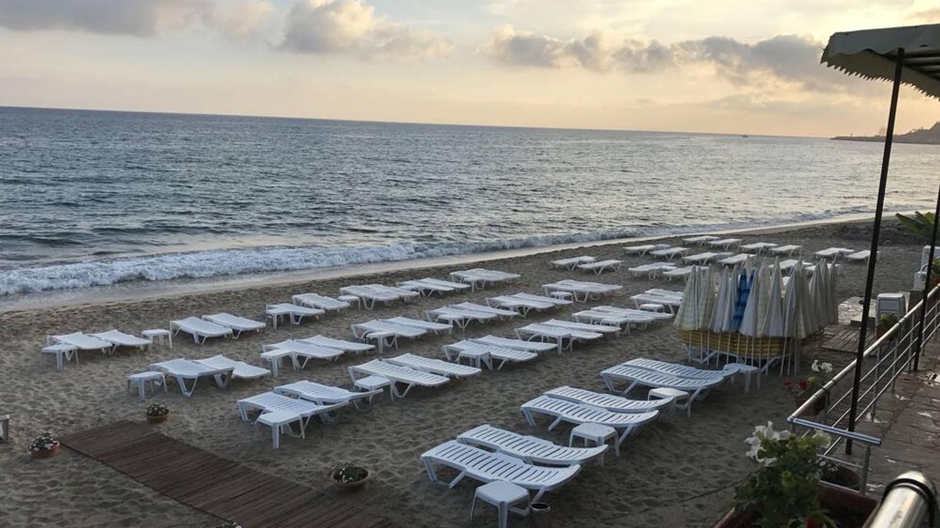 Muz Hotel