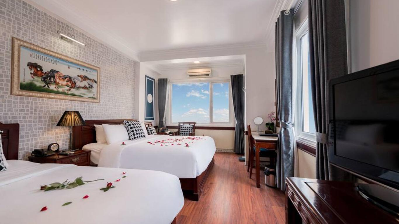 Prince II Hotel