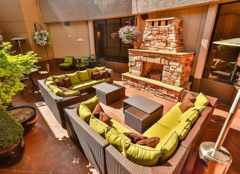 Lounge Photo
