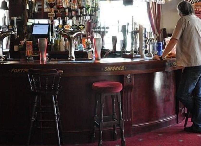 Bar Photo