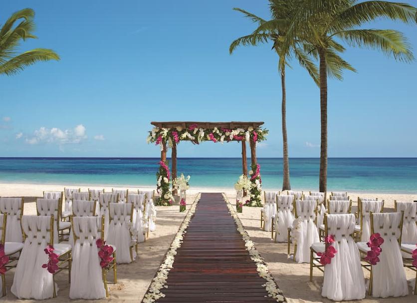 Banquet hall Photo