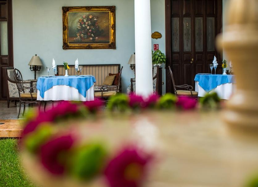 Restaurant Photo