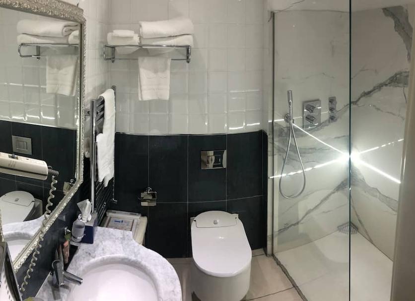 Bathroom Photo