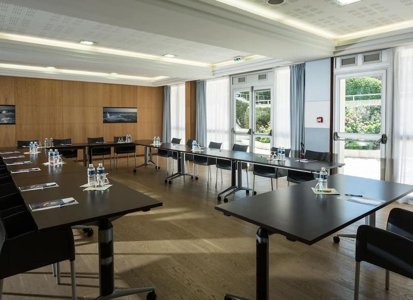 Conference room Photo