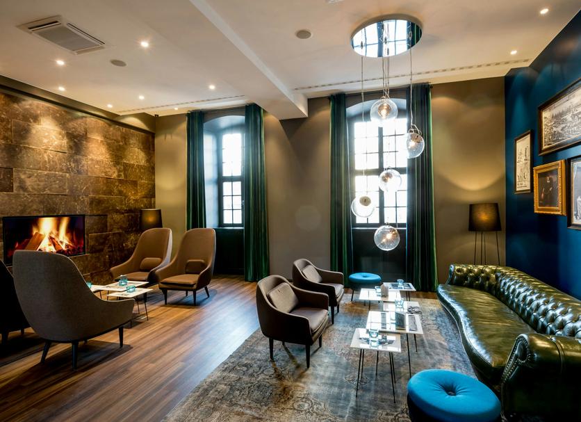 Lounge Photo