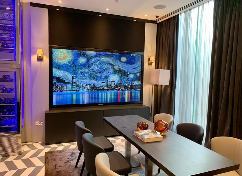 Dining room Photo