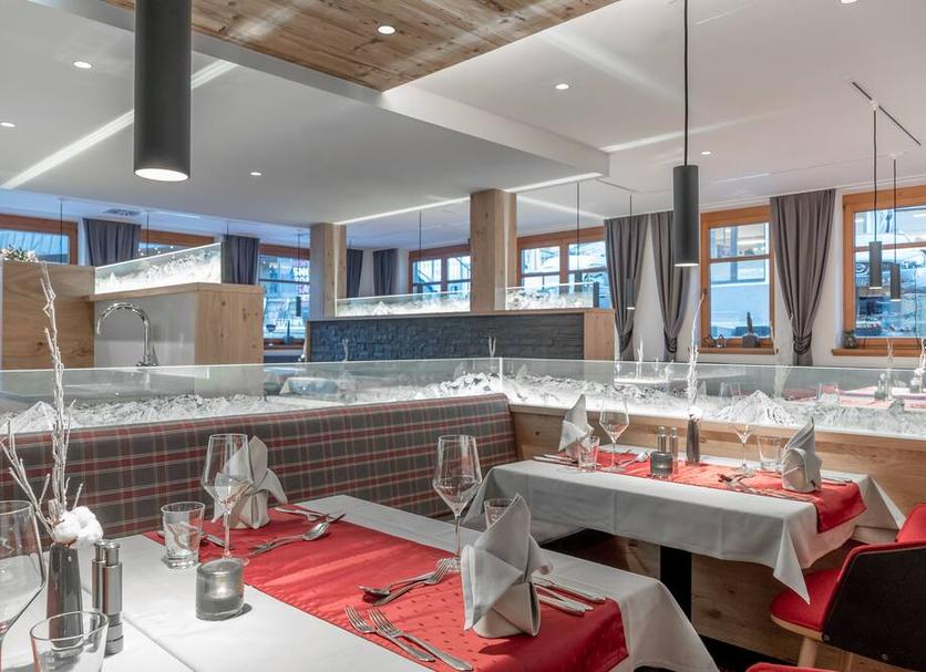 Restaurant Photo