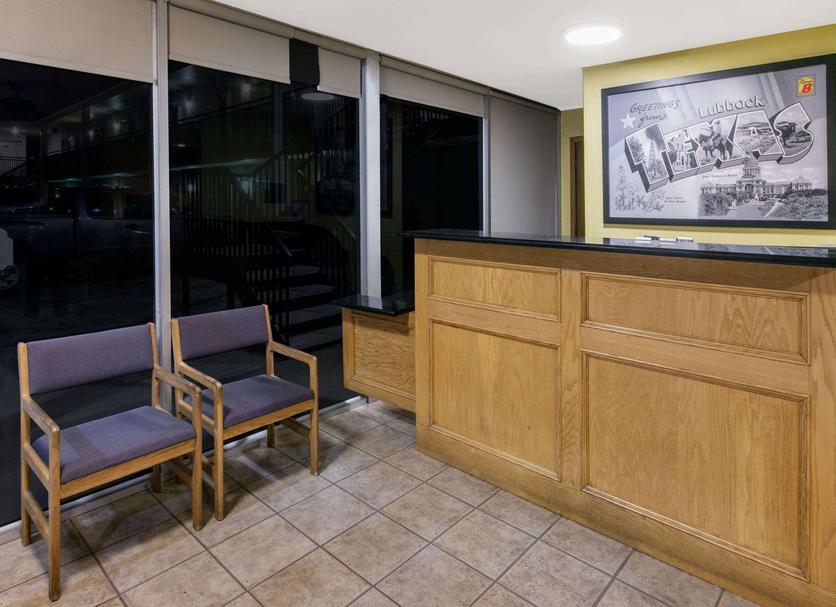 Front desk Photo