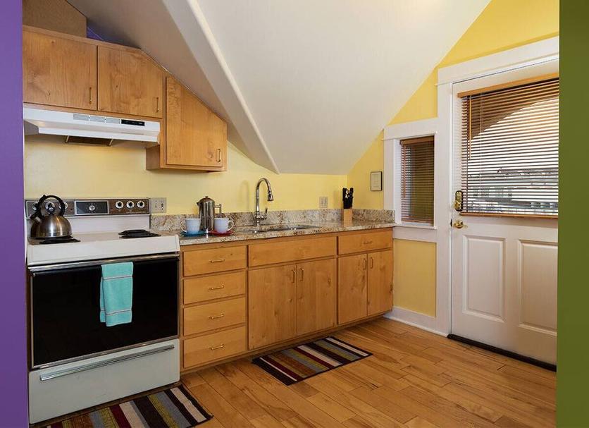 Kitchen Photo