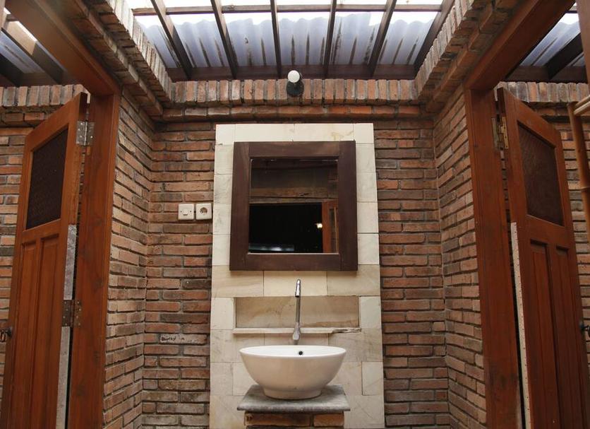 Bathroom Photo