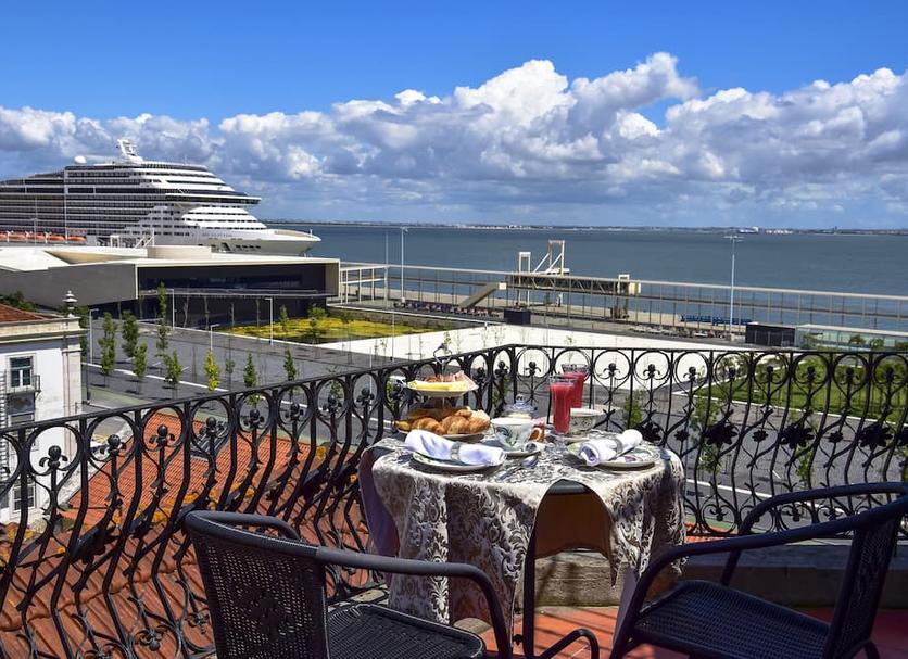 Balcony Photo