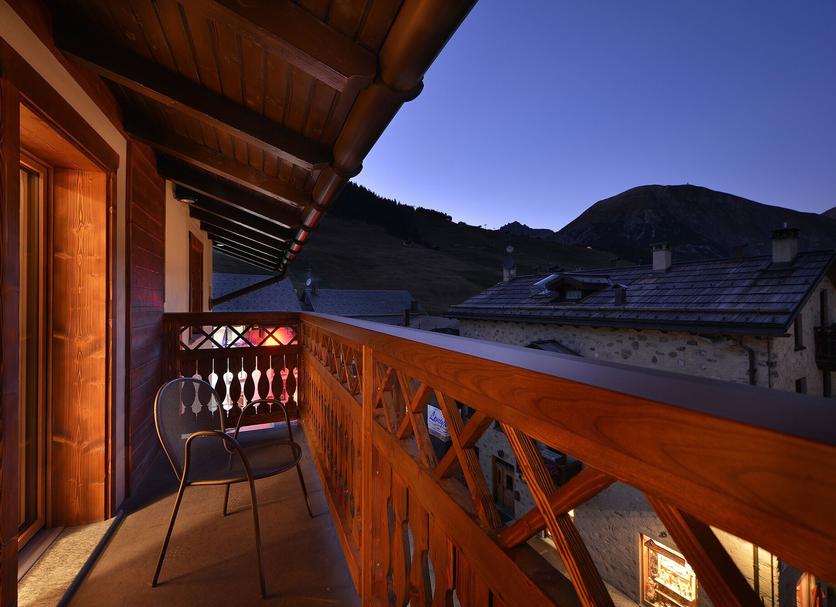 Balcony Photo