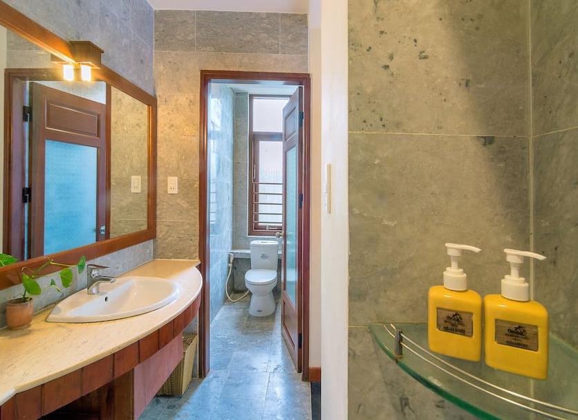 Bathroom Photo