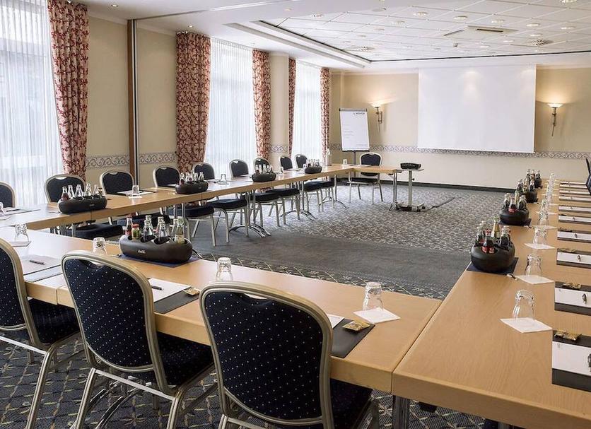 Conference room Photo