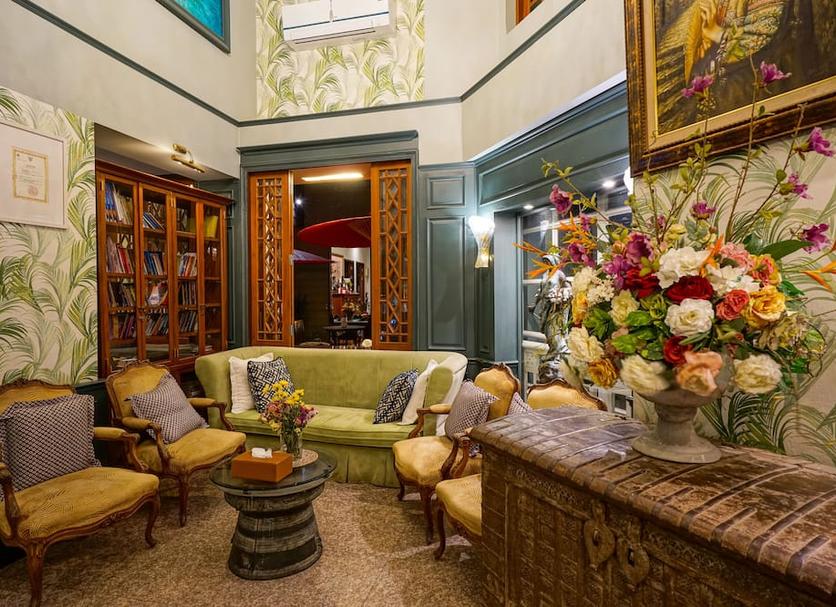 Lounge Photo