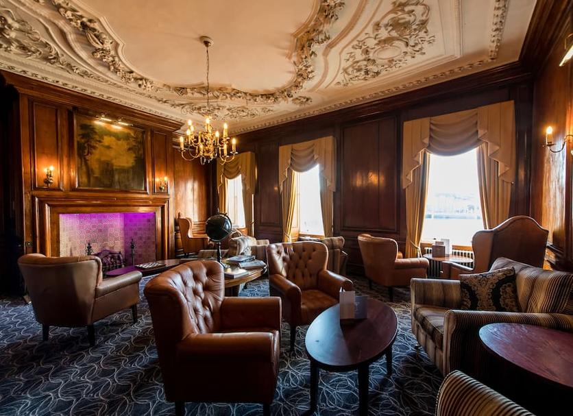 Lounge Photo