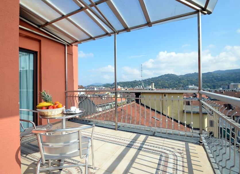 Balcony Photo