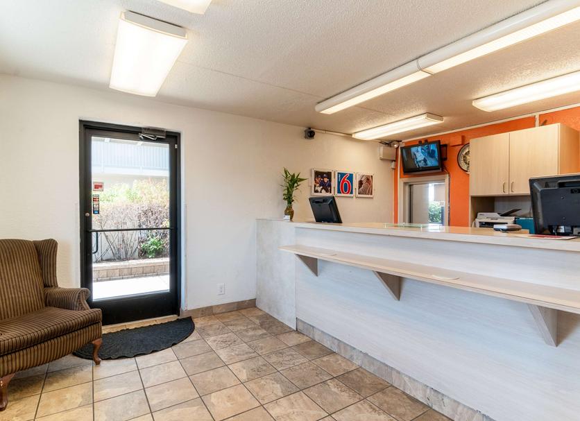 Front desk Photo