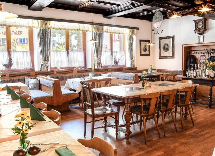 Restaurant Photo