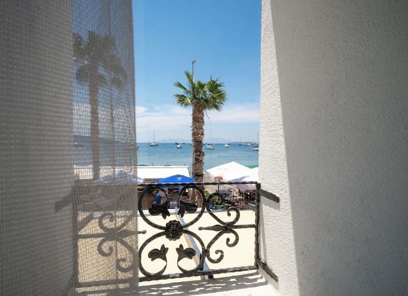 Balcony Photo