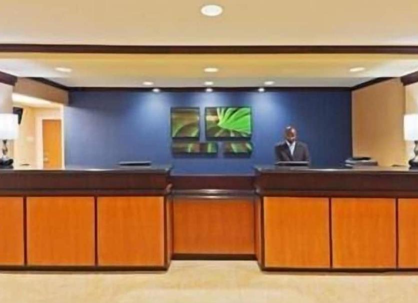 Front desk Photo