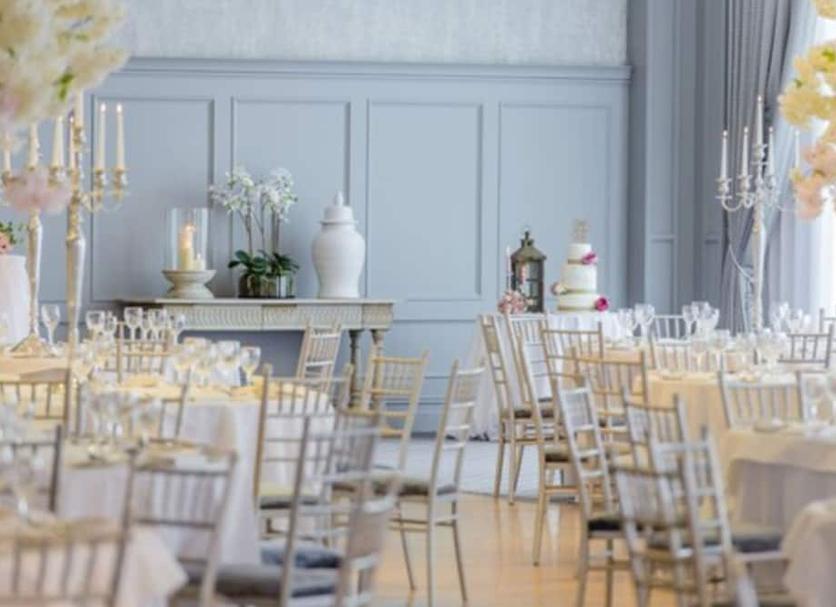 Banquet hall Photo
