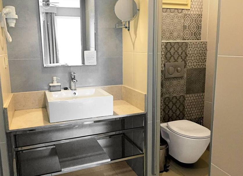 Bathroom Photo