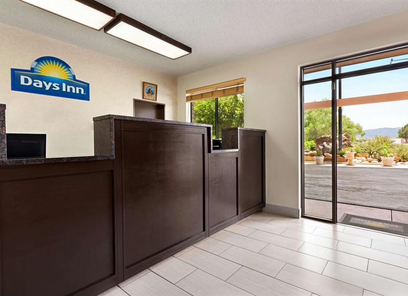 Front desk Photo