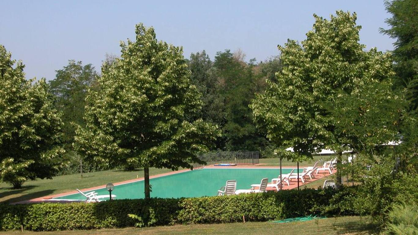 Appartamenti Avanella a 150 mt dalla piscina 150 mt from swimming pool