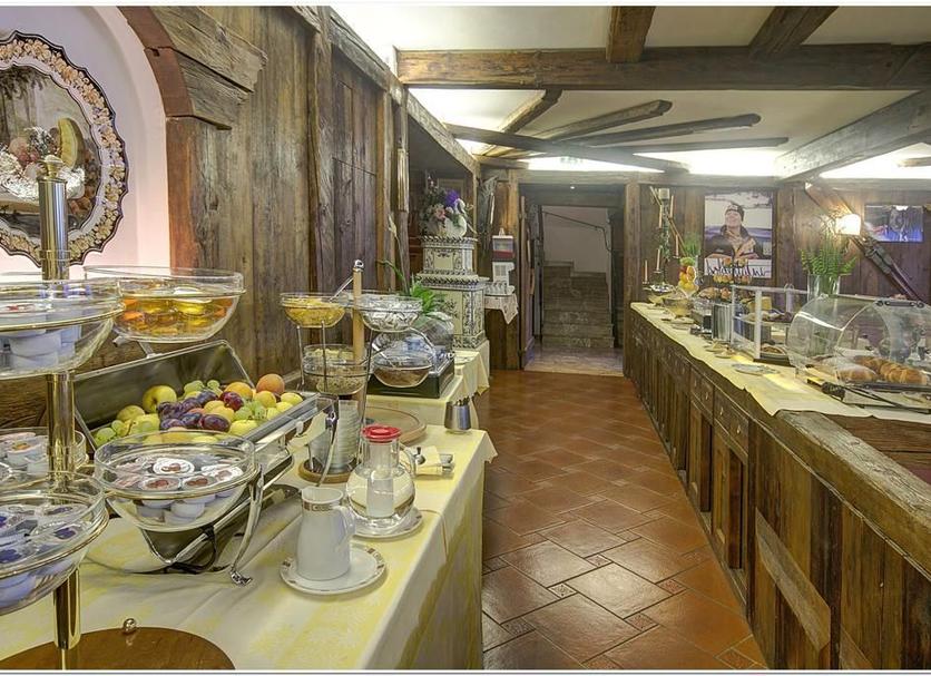 Buffet Photo