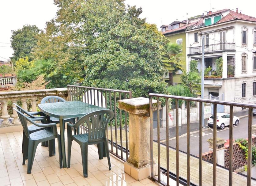 Balcony Photo