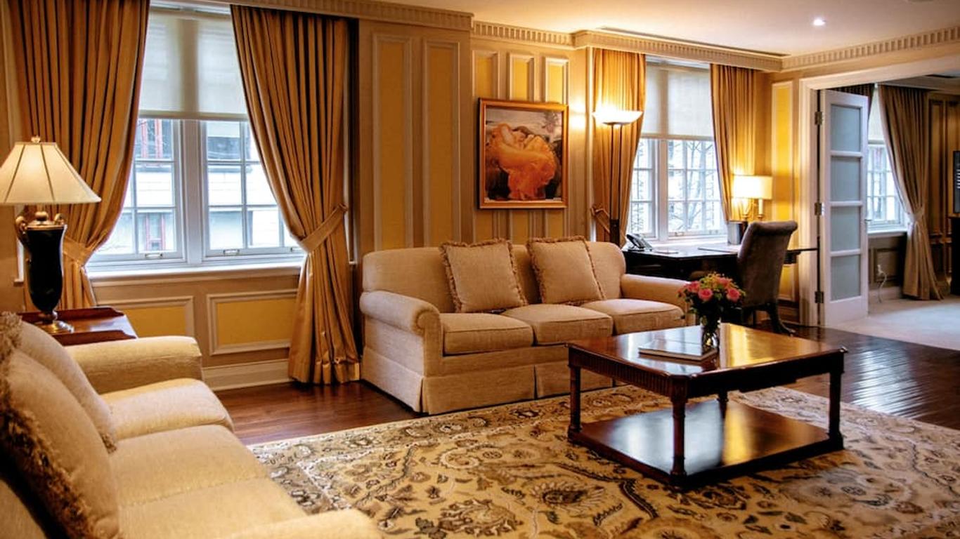 Windsor Arms Hotel