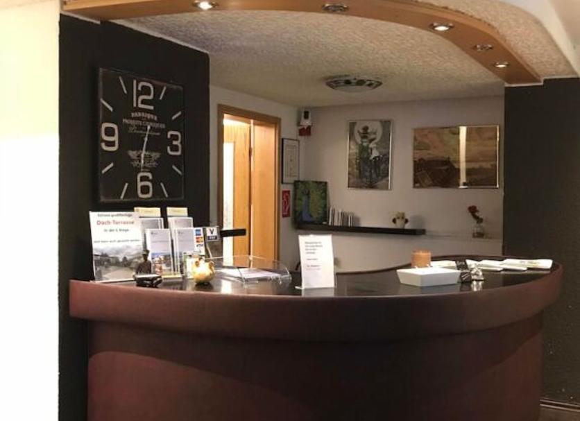 Front desk Photo