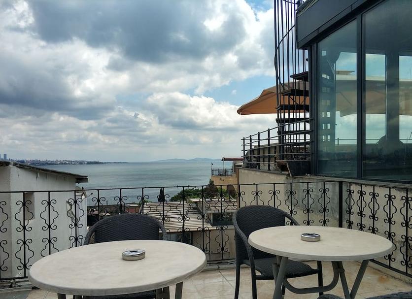 Balcony Photo