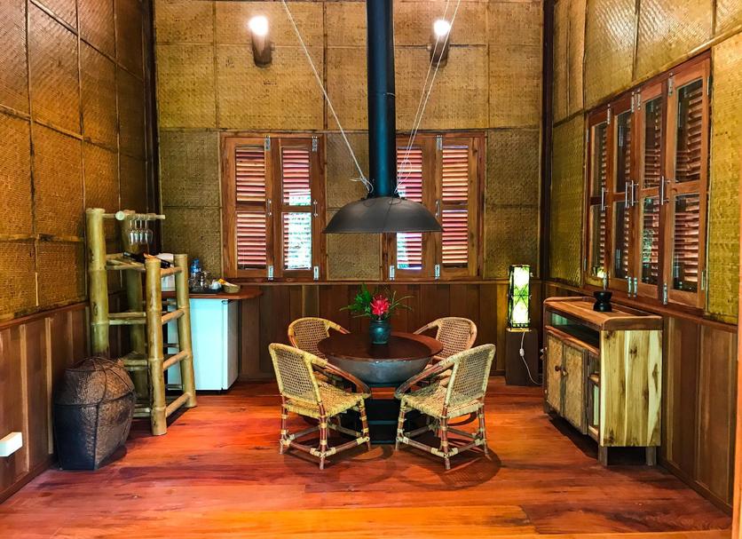 Dining room Photo