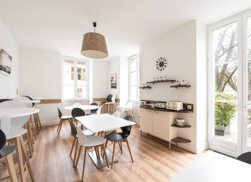 Dining room Photo