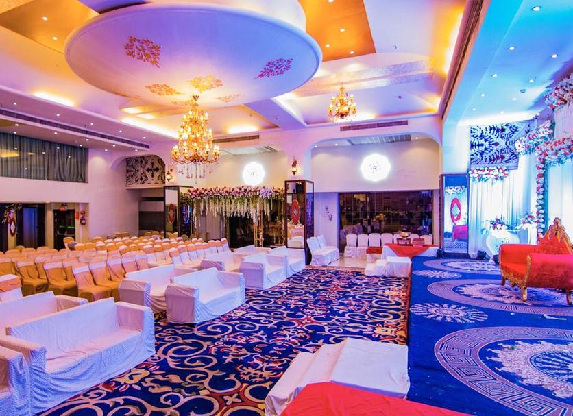 Banquet hall Photo