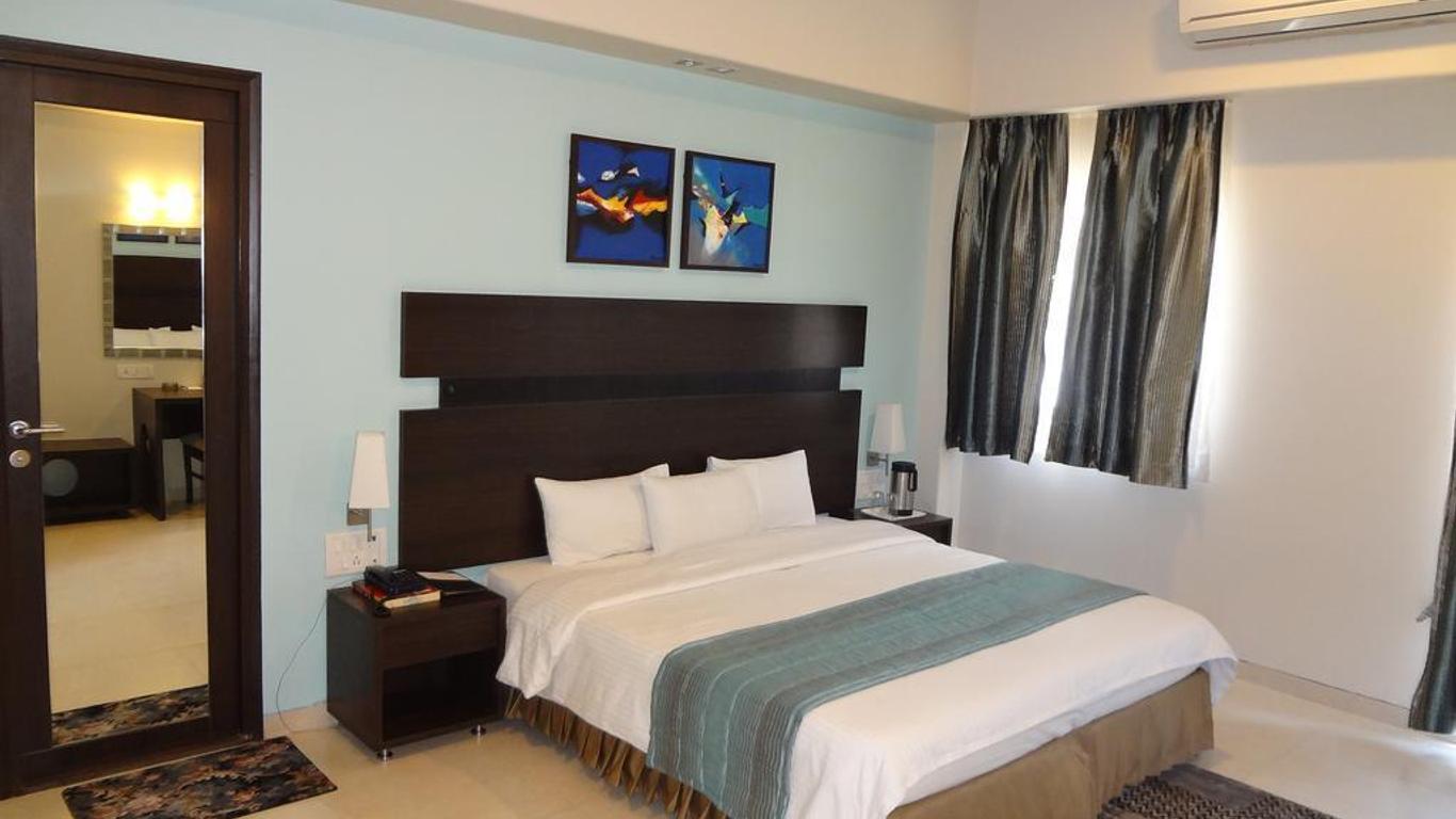 Chateau Windsor Hotel - Marine Drive