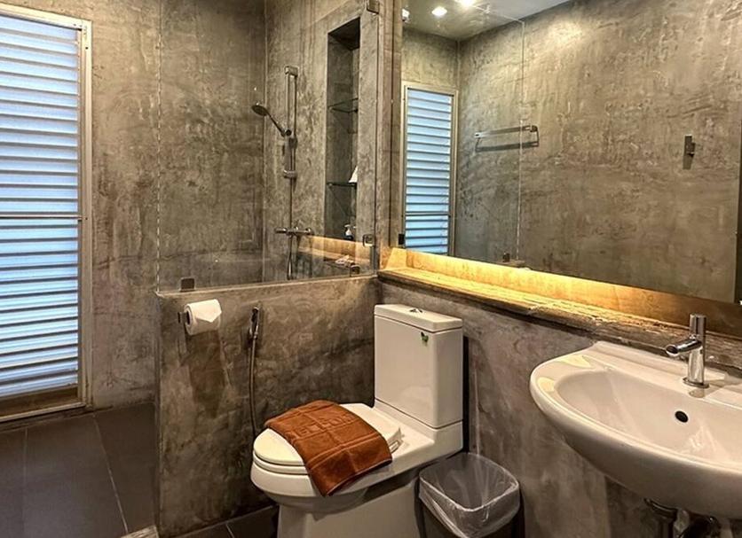 Bathroom Photo