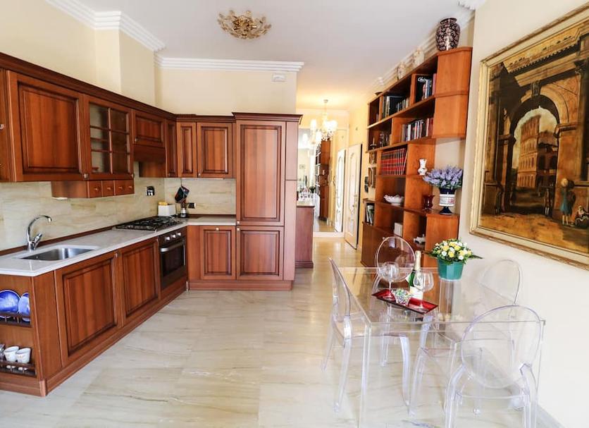 Kitchen Photo