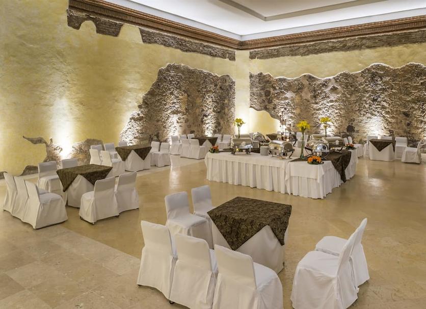Banquet hall Photo