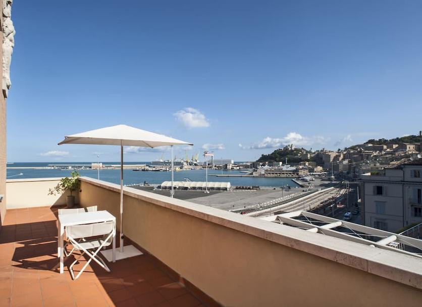 Balcony Photo