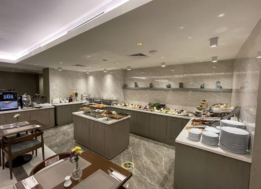 Buffet Photo