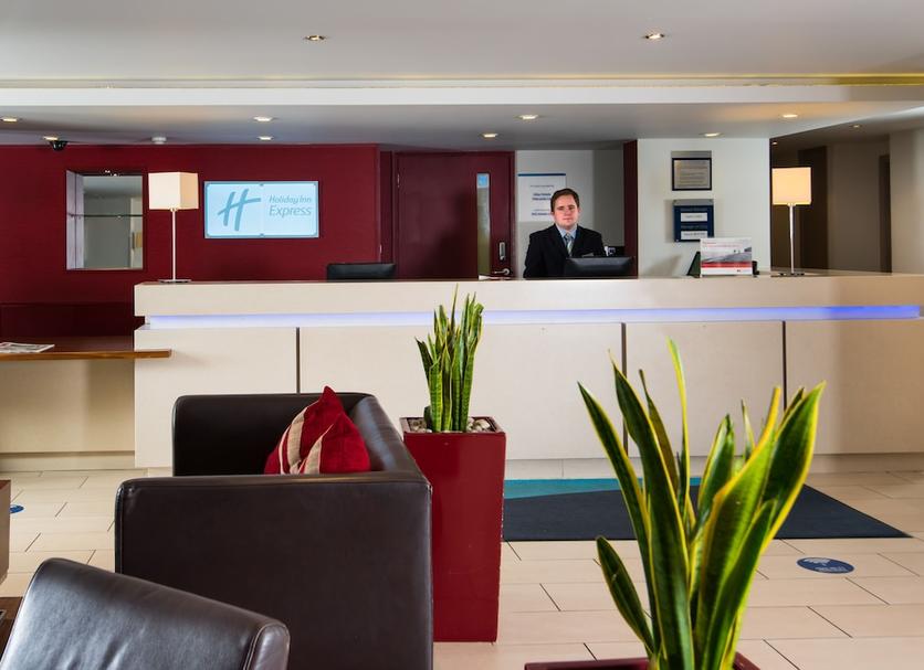 Front desk Photo