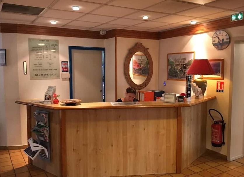 Front desk Photo