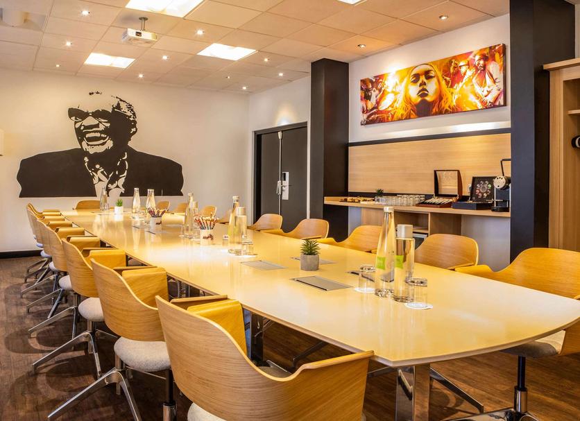 Conference room Photo