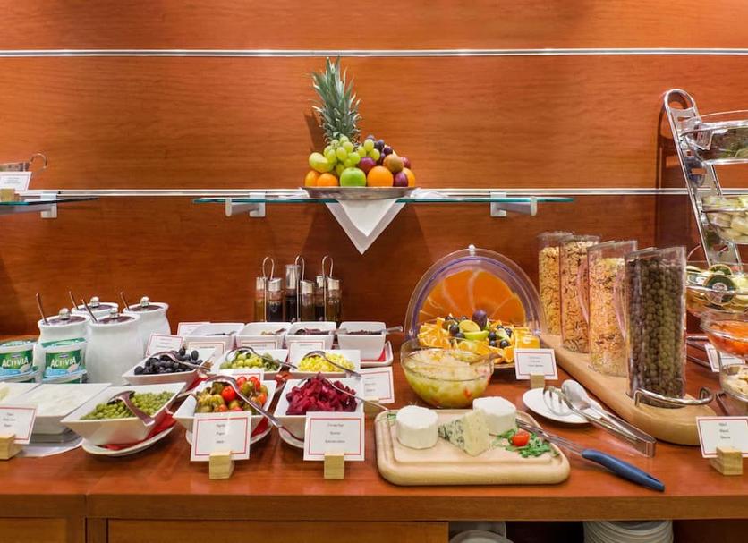 Buffet Photo